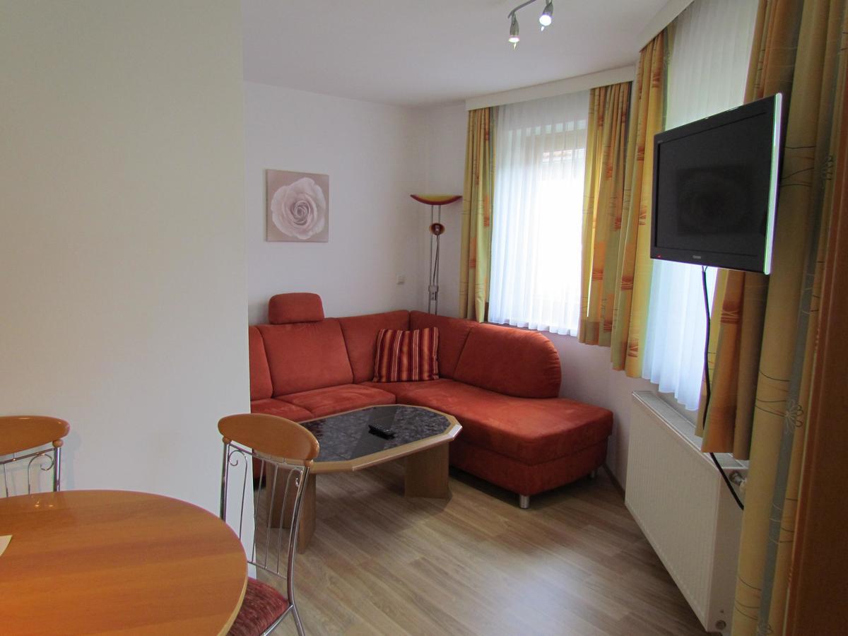 Haus Kathrin Appartement Kaprun Buitenkant foto